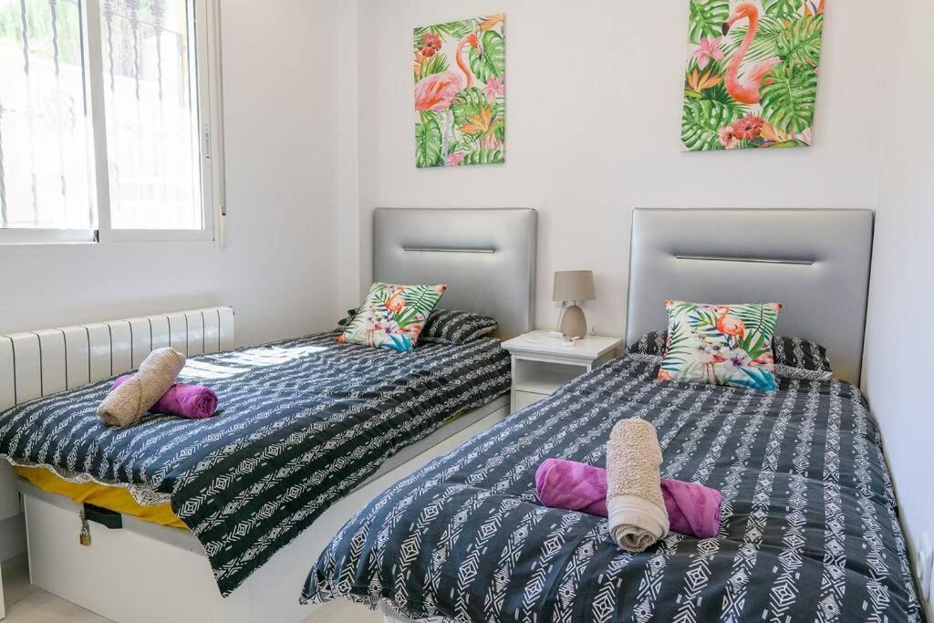 Casa Lilly-Rose, A Beautiful 3 Bedroom Detached Villa A Short Walk To The Villamartin Plaza & Golf Course エクステリア 写真