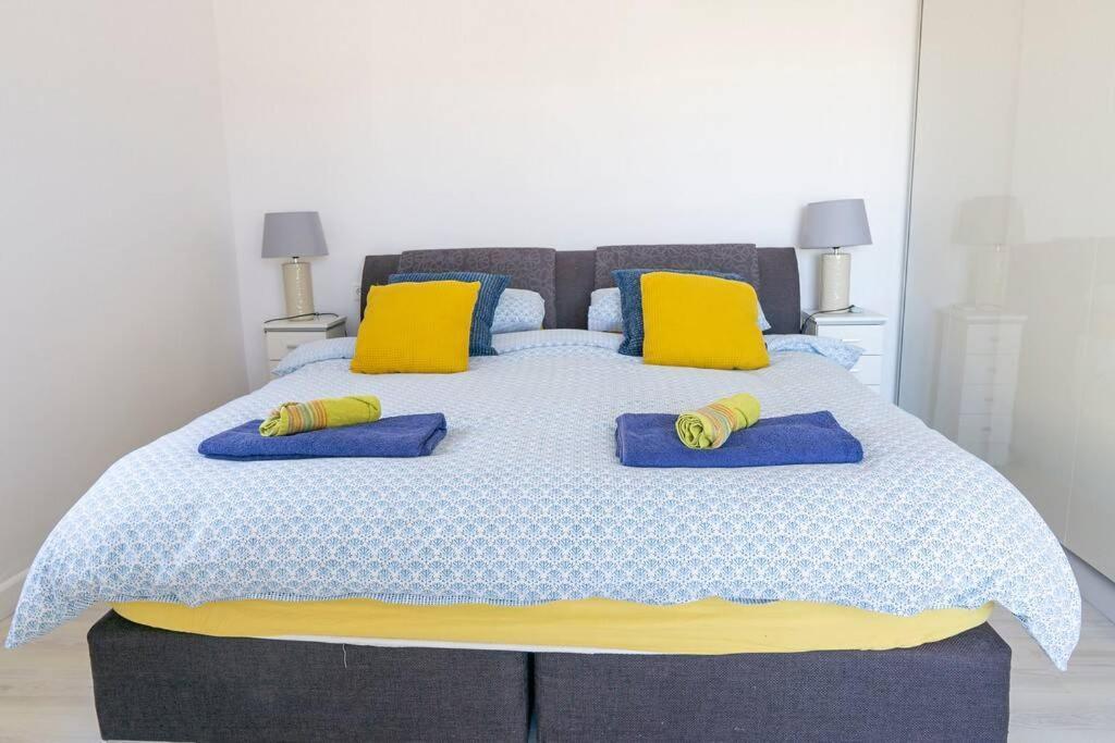Casa Lilly-Rose, A Beautiful 3 Bedroom Detached Villa A Short Walk To The Villamartin Plaza & Golf Course エクステリア 写真