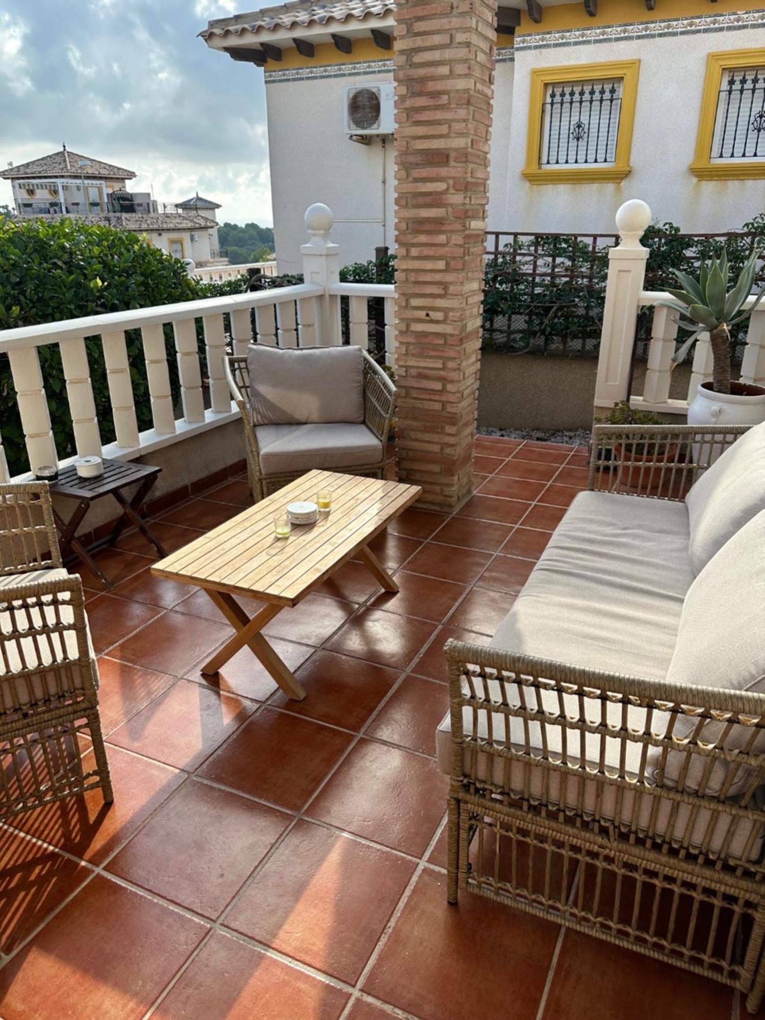 Casa Lilly-Rose, A Beautiful 3 Bedroom Detached Villa A Short Walk To The Villamartin Plaza & Golf Course エクステリア 写真