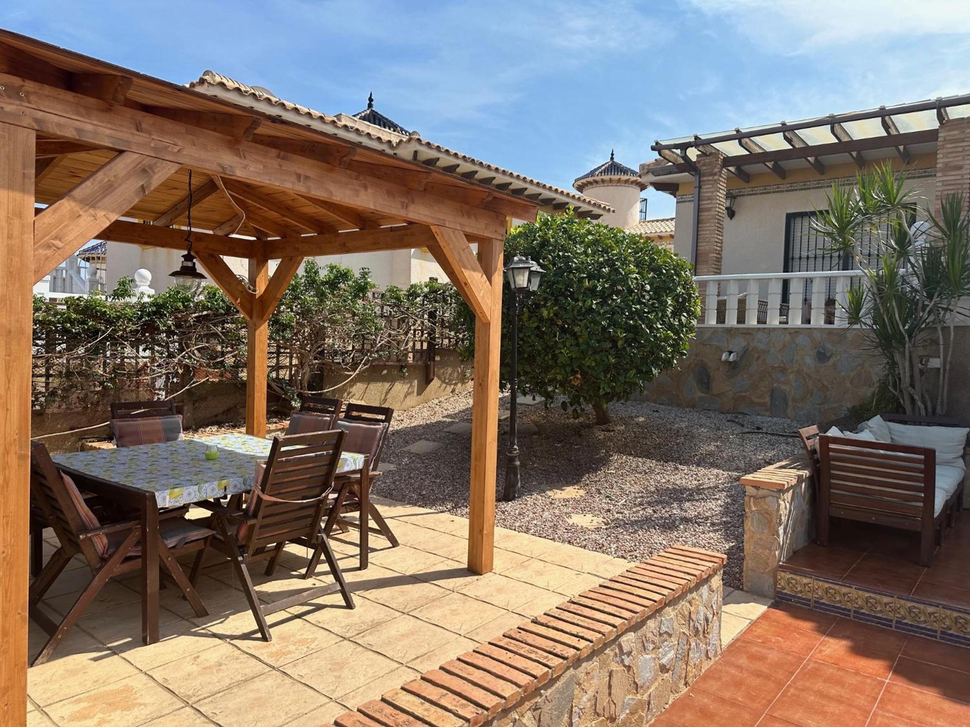 Casa Lilly-Rose, A Beautiful 3 Bedroom Detached Villa A Short Walk To The Villamartin Plaza & Golf Course エクステリア 写真